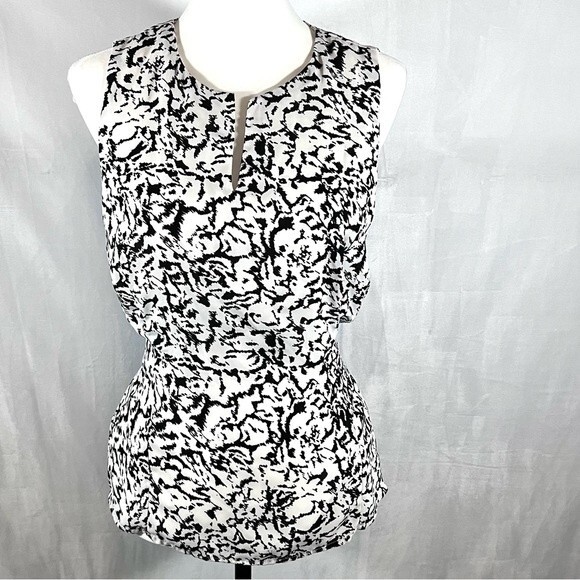 Banana Republic black and white abstract print tie waist top size 6 - Picture 3 of 7